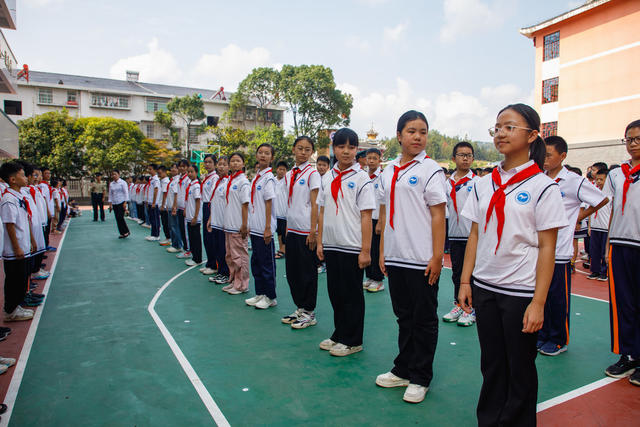 通道    侗族   国防教育   校园   学生