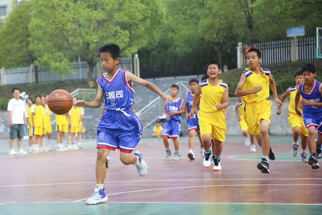 体育 篮球比赛 国庆 中小学生 校园 活动