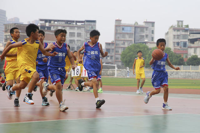 体育 篮球比赛 国庆 中小学生 校园 活动