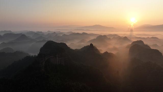湖南  郴州 苏仙区 飞天山 国家地质公园 丹霞地貌  云海  美景 