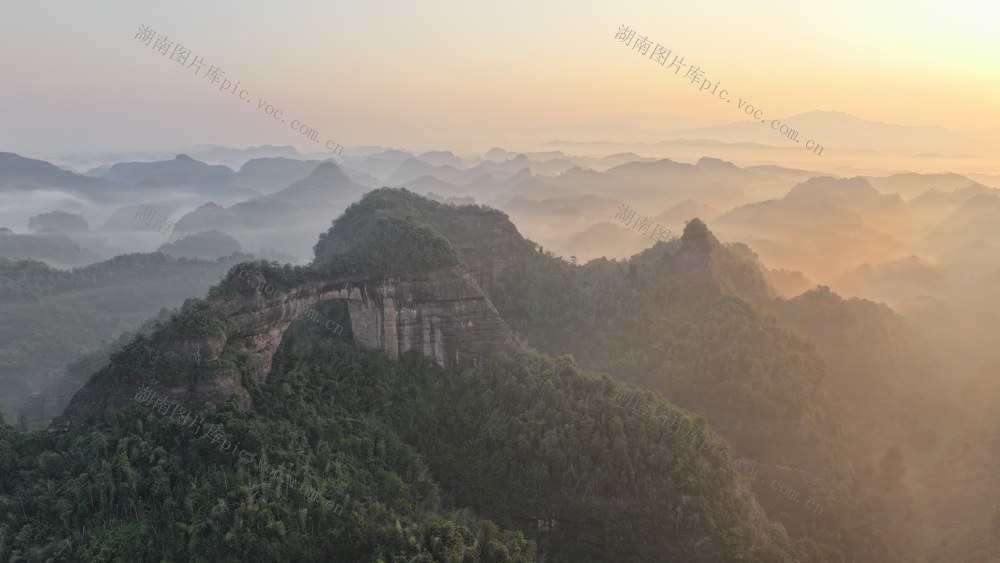 湖南  郴州 苏仙区 飞天山 国家地质公园 丹霞地貌  云海  美景 