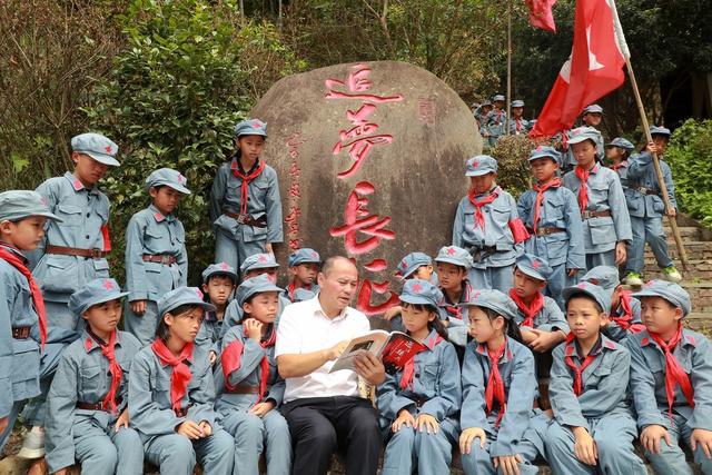 喜迎国庆 红色文化 活动 引导学生 祝福祖国