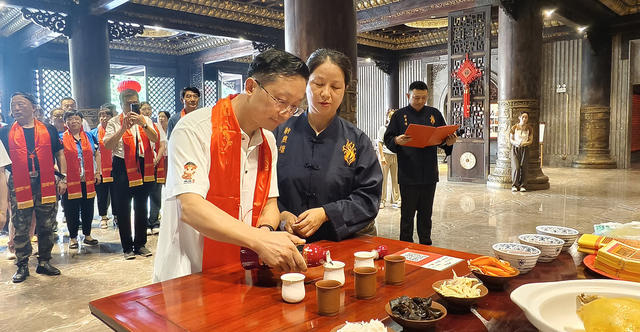 新区推荐官参加祈福活动