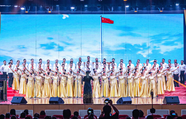 庆国庆  大合唱  比赛