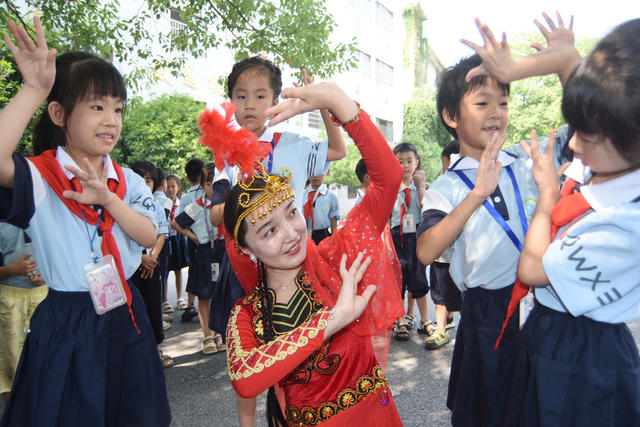 嘉禾:民族文化进校园