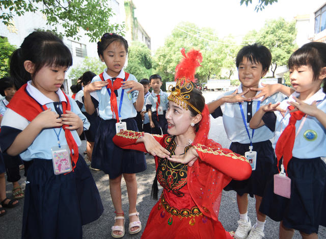 嘉禾:民族文化进校园