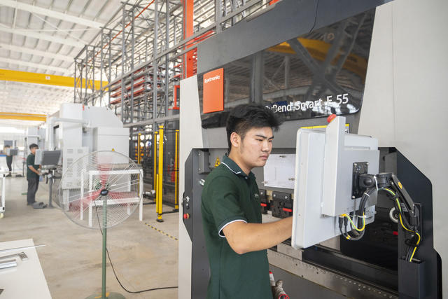 娄底 新质生产力 智能装备  产业集群 高新技术 智能化