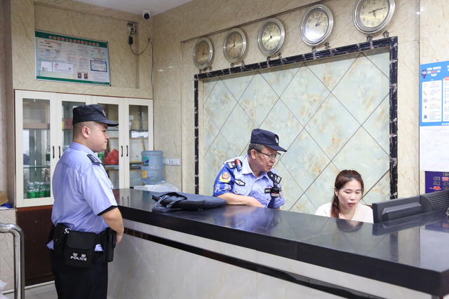 通道县公安局集中清查行动照片  通道县公安局开展2024年夏季治安巡查宣防集中统一行动