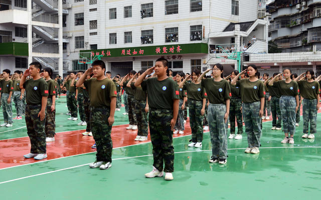 军训  国防  学生  展演 
