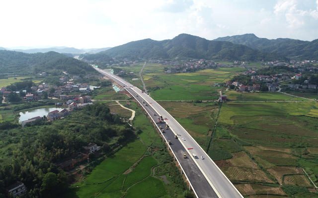 高速公路   重点项目   民生工程   湖南双峰   交通  沪昆高速