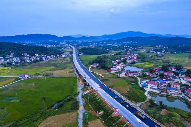 澧娄高速  沥青  沪昆高速  通车  施工