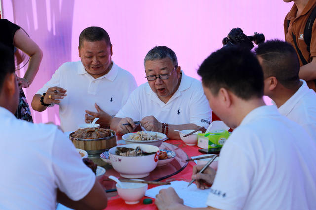 民间  厨师  厨艺  比拼  美食 名菜