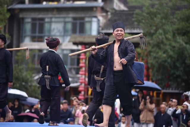 国庆、旅游、乡村游、景区、侗族