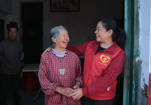 湖南桂东 百岁老人 笑声 志愿服务队 嘘寒问暖