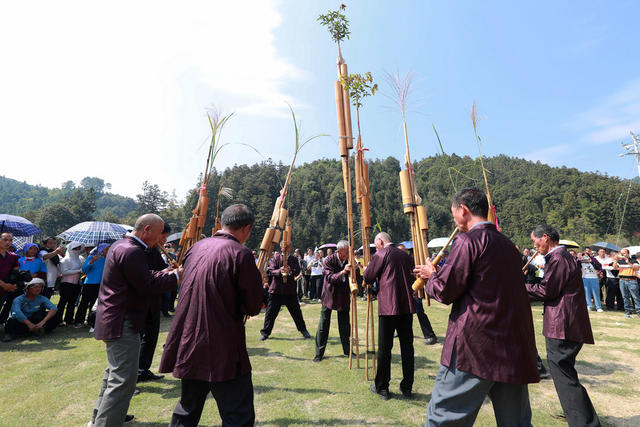 侗族 重阳节 村寨 芦笙赛 丰收 敬老 美德