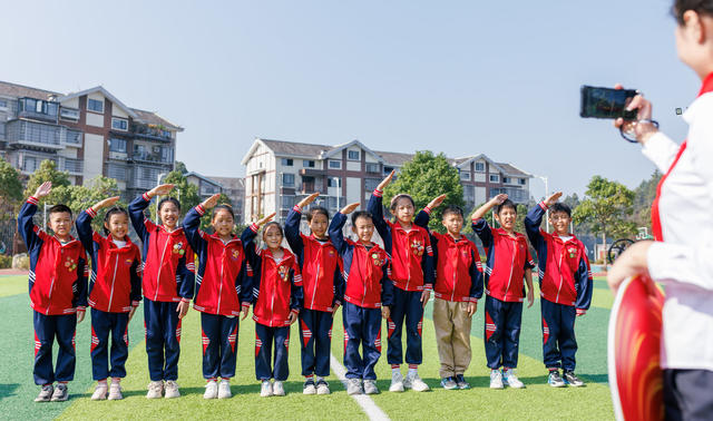 少年先锋队
