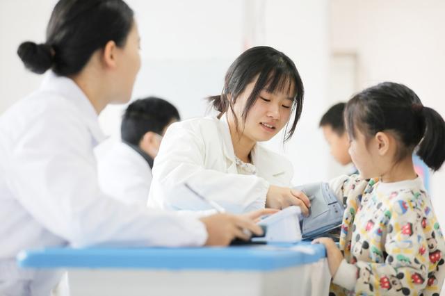 常见病 监测 保障 少年儿童 健康 成长