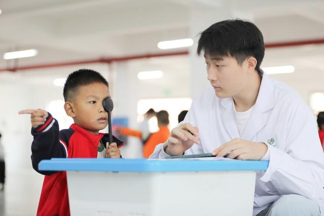 常见病 监测 保障 少年儿童 健康 成长