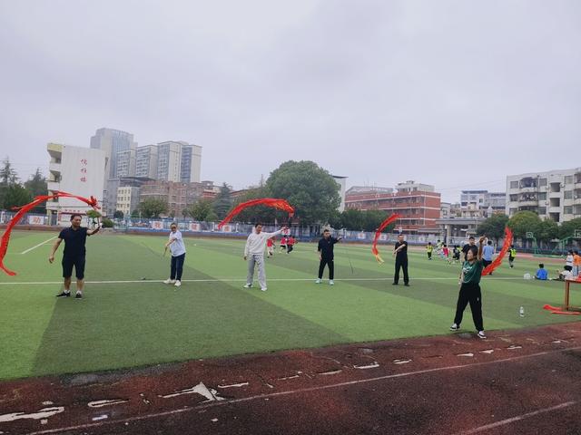 龙泉四小 飘带龙
