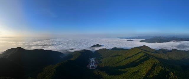 霜降  湖南  郴州市 王仙岭 壮观云海 景观  云雾 王仙岭 峰峦叠嶂    变幻  若隐若现 仙境  山水画卷 