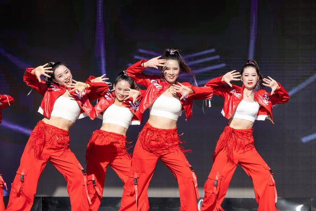 广场舞 激情 健身