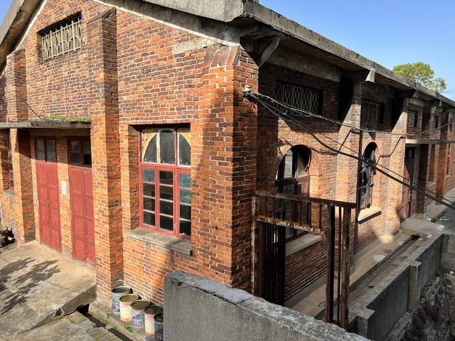 资源枯竭 煤炭 老厂房