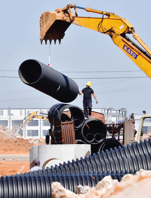 嘉禾：路网工程建设忙