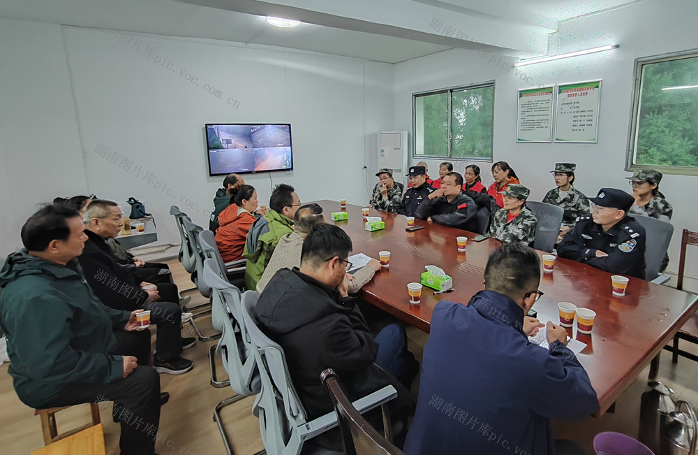 “红色联盟” 护佑 千年鸟道 候鸟保护站 志愿巡护
