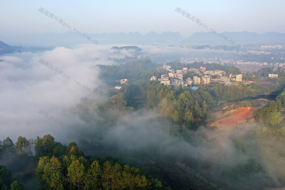 湖南，湘西，晨雾，秋景，如画