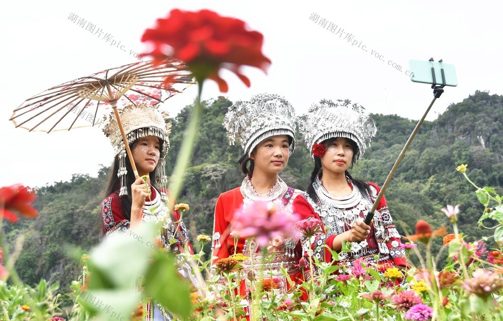   畅游花海 乐享假期 