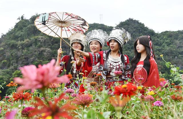   畅游花海 乐享假期 