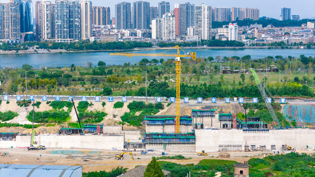 国庆不停工 重点项目施工忙 水上高速 湘江航道