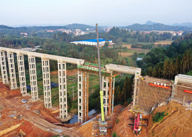 蓝山：水利项目建设正酣