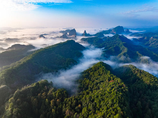 万佛山 景区 云海 丹霞 峰林 生态 旅游