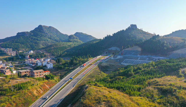 公路  交通  秋景  风景