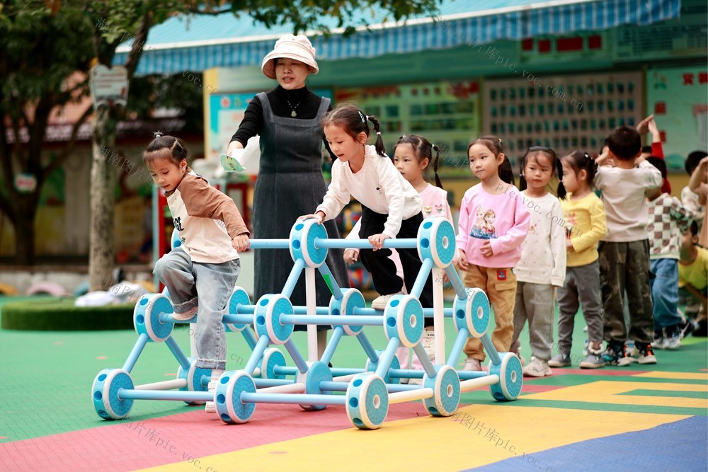 学校、课间、体育活动、运动、全民健身