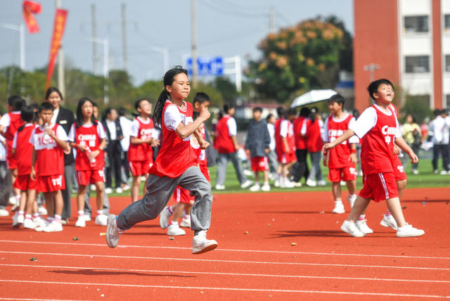 阳光运动
道县
体育