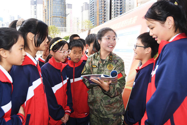 嘉禾：人防宣传进校园