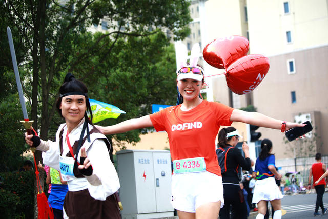 湖南  郴州市   2024郴州马拉松 
 活动  参赛选手 “山水画卷 郴马相见”