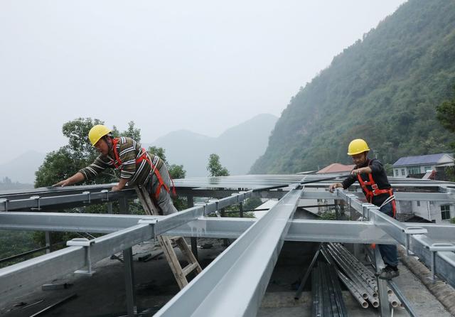 屋顶光伏    绿色增收