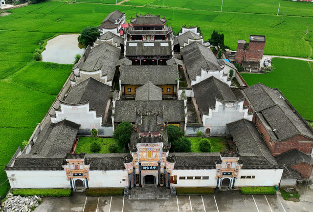 宗祠 祠堂 石雕 木雕 传统文化 宗祠文化  中国宗祠文化之都 
文物 建筑