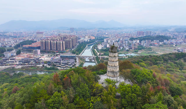 古塔   县城  生态  公园