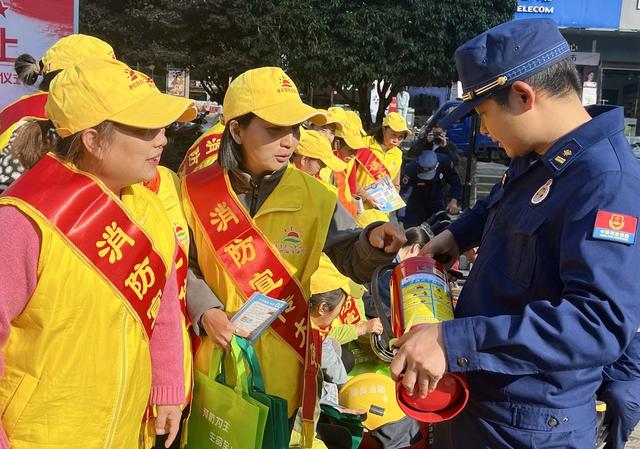 冬之伊始 消防宣传“升温”
