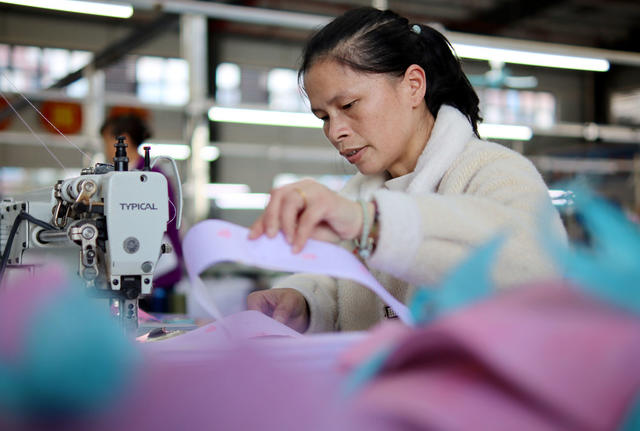 双十一  电商 企业 生产 备货  忙碌