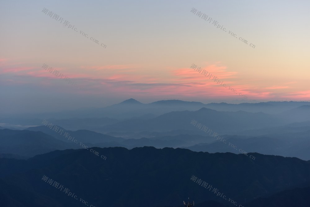 回龙山  登高 云海  民居  云端 日出 