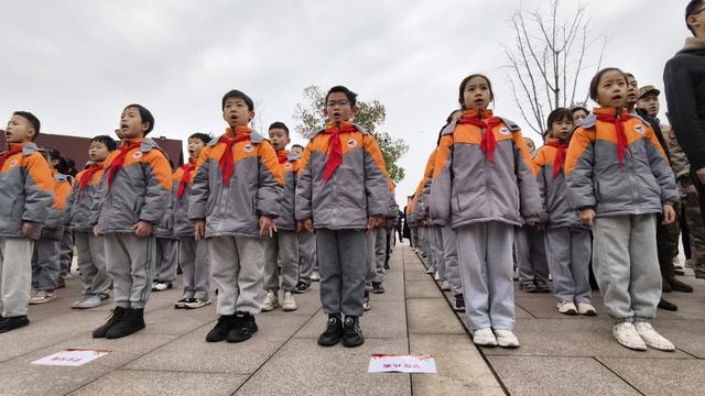 参加国家公祭日活动