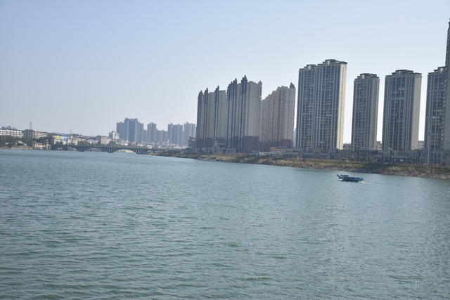 清漂浮保水质