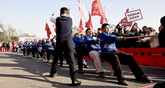 天元区拔河比赛，嵩山街道隆兴社区夺冠