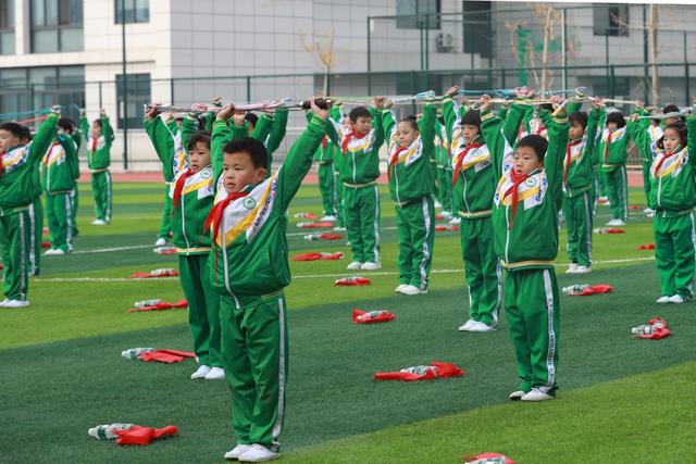 湘西 湾溪 小学 学生 大课间 丰富 体育 文化 生活 增强 体质