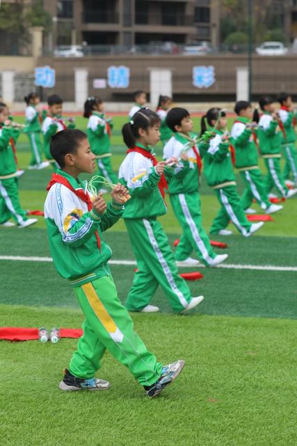 湘西 湾溪 小学 学生 大课间 丰富 体育 文化 生活 增强 体质